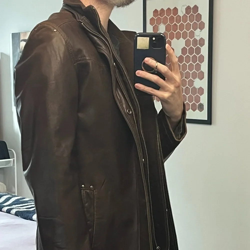 Danier Genuine Leather (Brown) Jacket (with detachable vest lining) *Vintage* - Picture 4 of 14